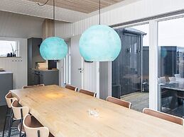 10 Person Holiday Home in Harboore-by Traum