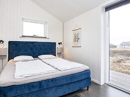 10 Person Holiday Home in Harboore-by Traum