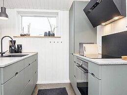 10 Person Holiday Home in Harboore-by Traum