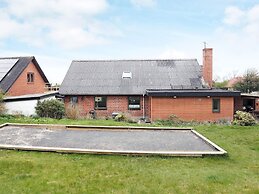 10 Person Holiday Home in Karby-by Traum