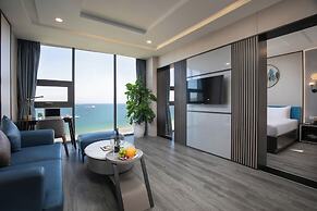 Mangata Beachfront Hotel