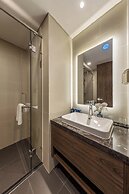 Mangata Beachfront Hotel