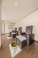 Mangata Beachfront Hotel