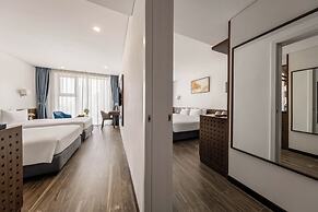 Mangata Beachfront Hotel