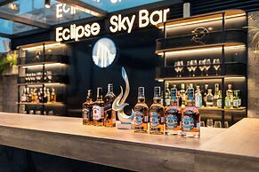 Mangata Beachfront Hotel