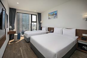 Mangata Beachfront Hotel