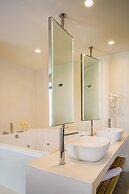 Samian Mare Hotel Suites & Spa