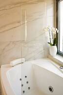 Samian Mare Hotel Suites & Spa