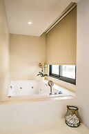 Samian Mare Hotel Suites & Spa