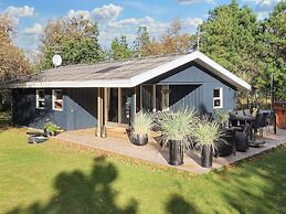 6 Person Holiday Home in Pandrup