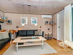 6 Person Holiday Home in Pandrup