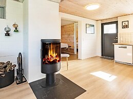 6 Person Holiday Home in Veslos