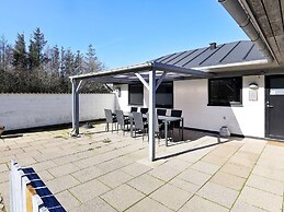 6 Person Holiday Home in Veslos