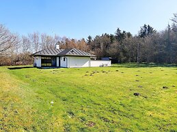 6 Person Holiday Home in Veslos