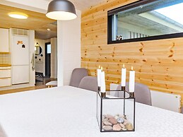 6 Person Holiday Home in Veslos