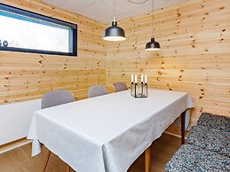 6 Person Holiday Home in Veslos