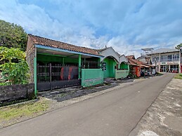 SPOT ON 91764 Griya Amarta Syariah