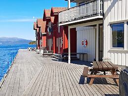 5 Person Holiday Home in Sjernaroy