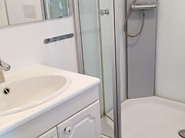 5 Person Holiday Home in Sjernaroy