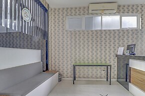 Collection O Cihampelas Near Ciwalk Formerly Regia Cihampelas