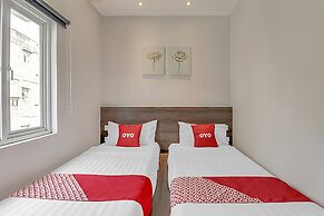 Collection O Cihampelas Near Ciwalk Formerly Regia Cihampelas