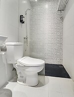 Collection O Cihampelas Near Ciwalk Formerly Regia Cihampelas