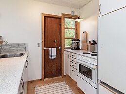 6 Person Holiday Home in Hojslev