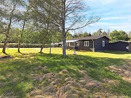 6 Person Holiday Home in Hojslev