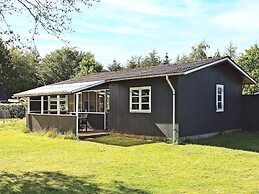 6 Person Holiday Home in Hojslev