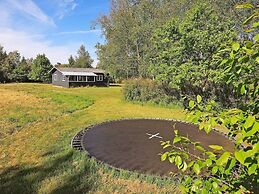 6 Person Holiday Home in Hojslev