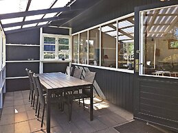 6 Person Holiday Home in Hojslev