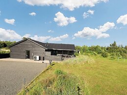 14 Person Holiday Home in Vaeggerlose