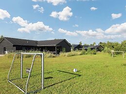 14 Person Holiday Home in Vaeggerlose