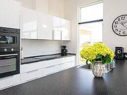 10 Person Holiday Home in Sjolund