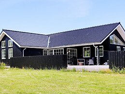 8 Person Holiday Home in Hadsund