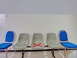 OYO Flagship  90789 Genteng Residence