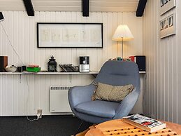 6 Person Holiday Home in Blavand