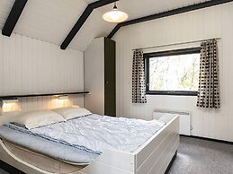 6 Person Holiday Home in Blavand