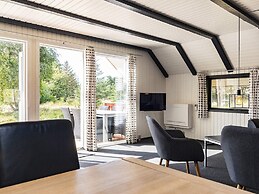 6 Person Holiday Home in Blavand