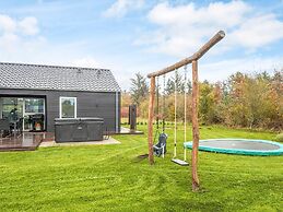 12 Person Holiday Home in Ansager-by Traum