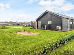 12 Person Holiday Home in Ansager-by Traum