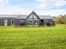 12 Person Holiday Home in Ansager-by Traum