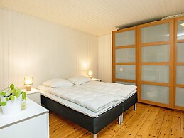 8 Person Holiday Home in Karrebaeksminde-by Traum