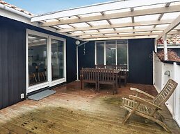 8 Person Holiday Home in Karrebaeksminde-by Traum