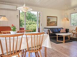 5 Person Holiday Home in Allinge-by Traum