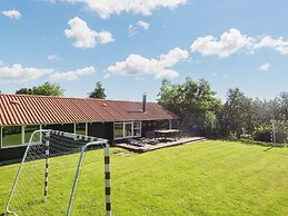 8 Person Holiday Home in Juelsminde-by Traum