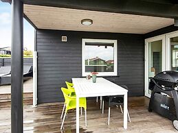 6 Person Holiday Home in Hejls