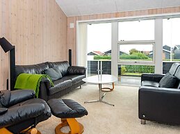 6 Person Holiday Home in Hejls