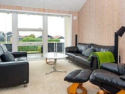 6 Person Holiday Home in Hejls