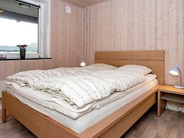 6 Person Holiday Home in Hejls